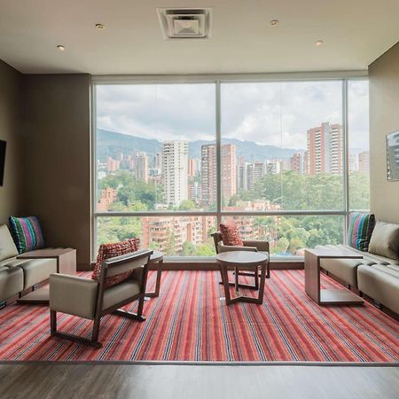 Hampton By Hilton Medellin Hotel Exterior photo