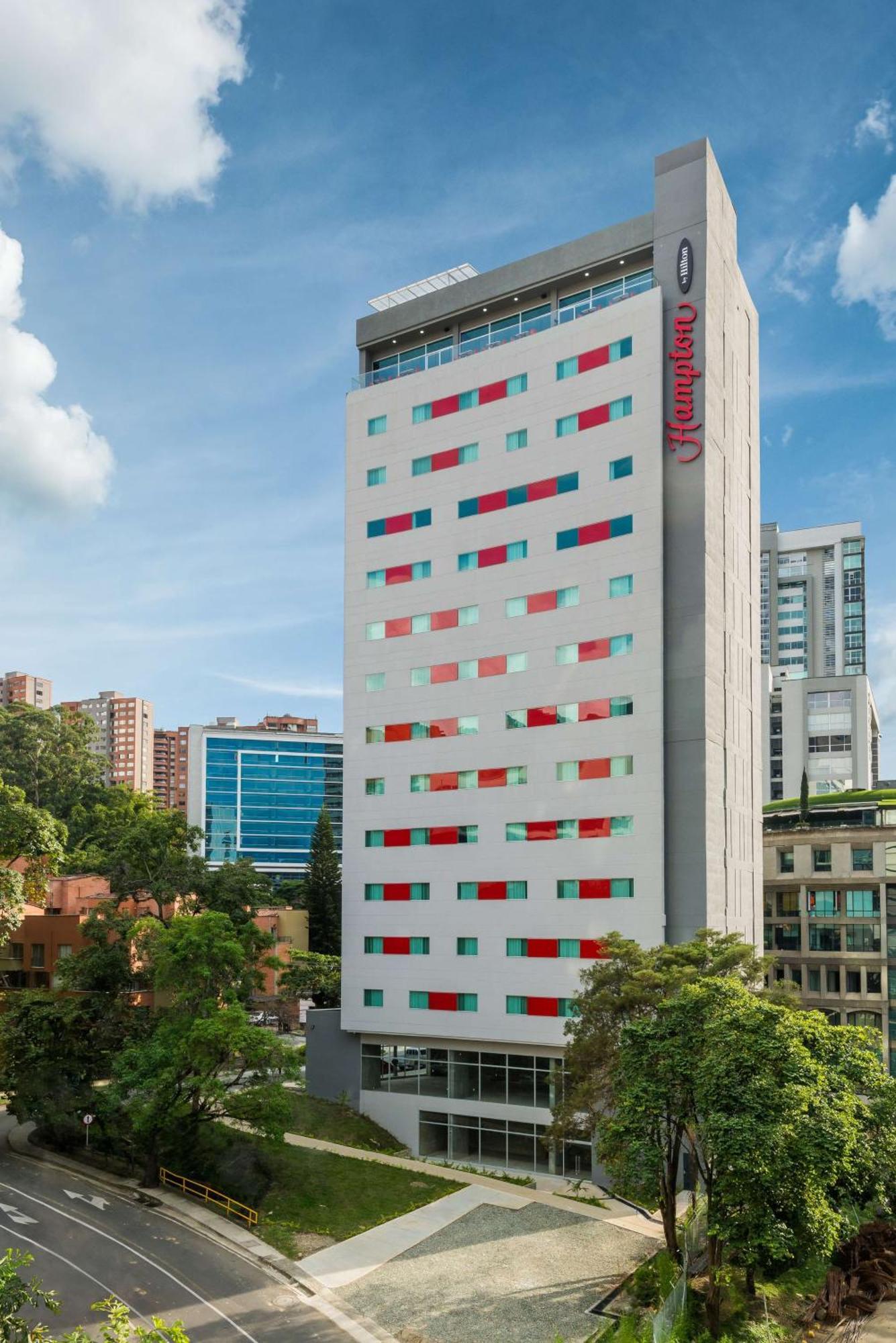 Hampton By Hilton Medellin Hotel Exterior photo