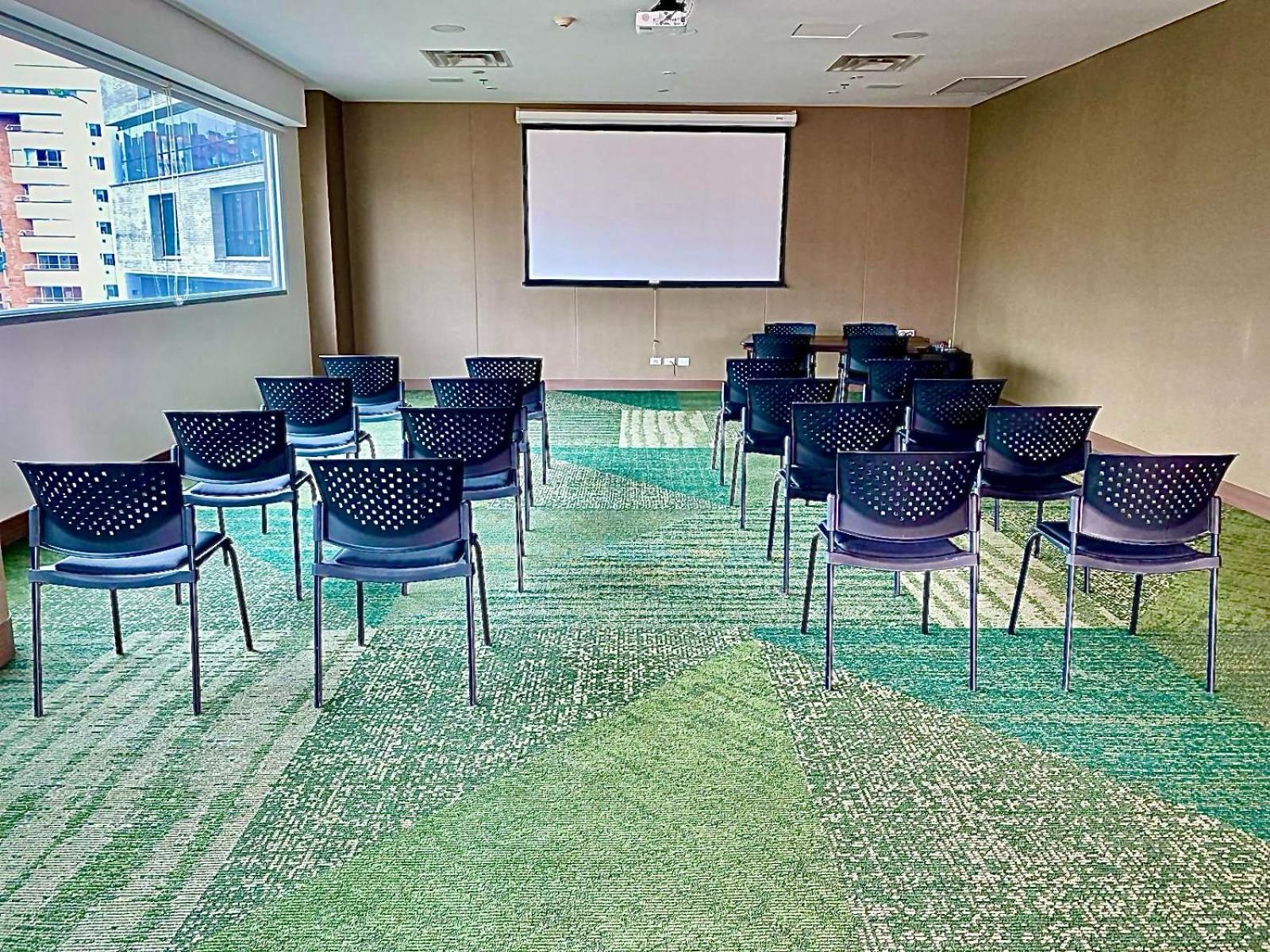 Hampton By Hilton Medellin Hotel Exterior photo
