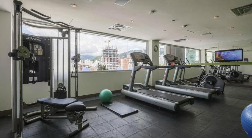 Hampton By Hilton Medellin Hotel Exterior photo